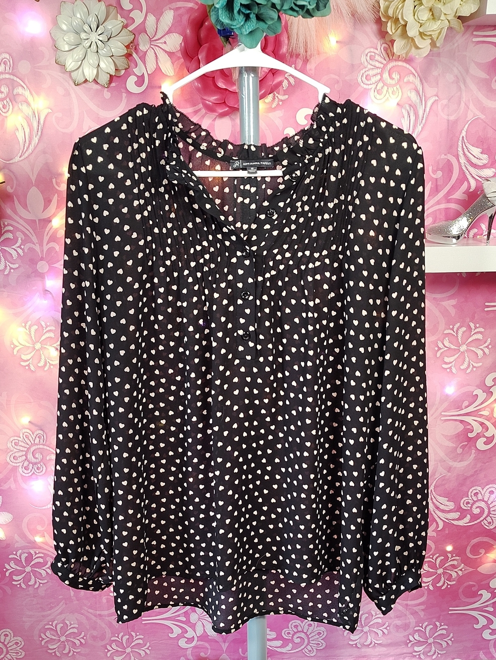 Adrianna Papell Black Blouse with Cream Heart Print